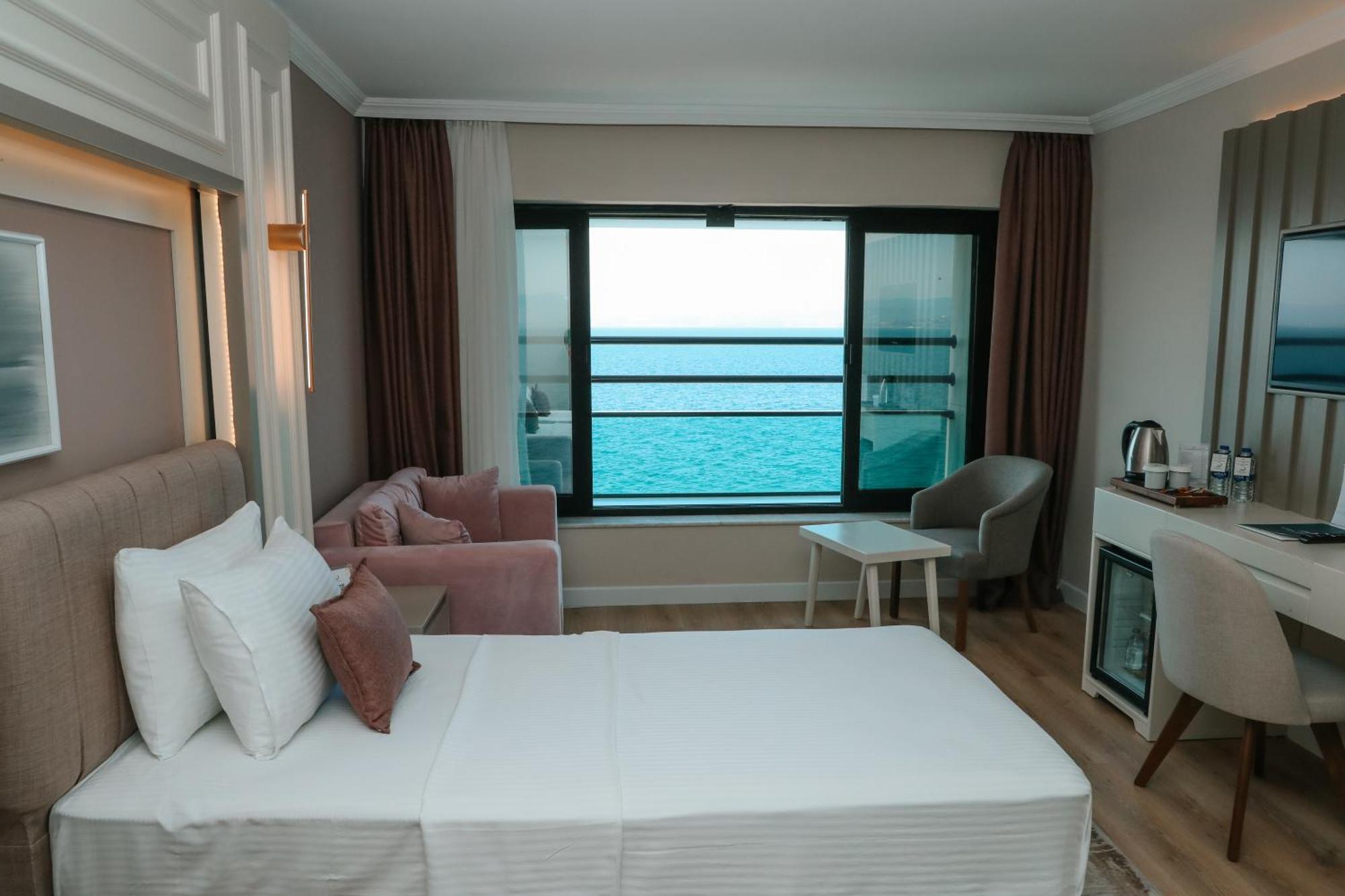 Vira Otel Suites Sinop Bagian luar foto