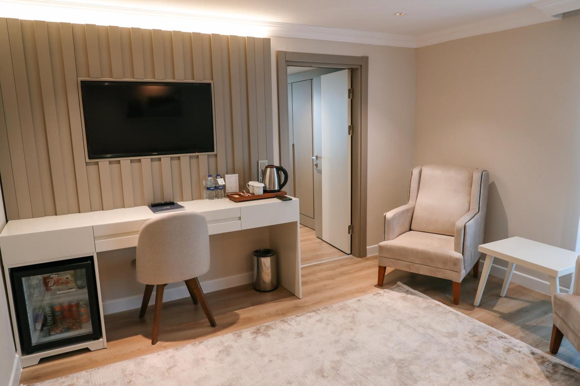 Vira Otel Suites Sinop Bagian luar foto