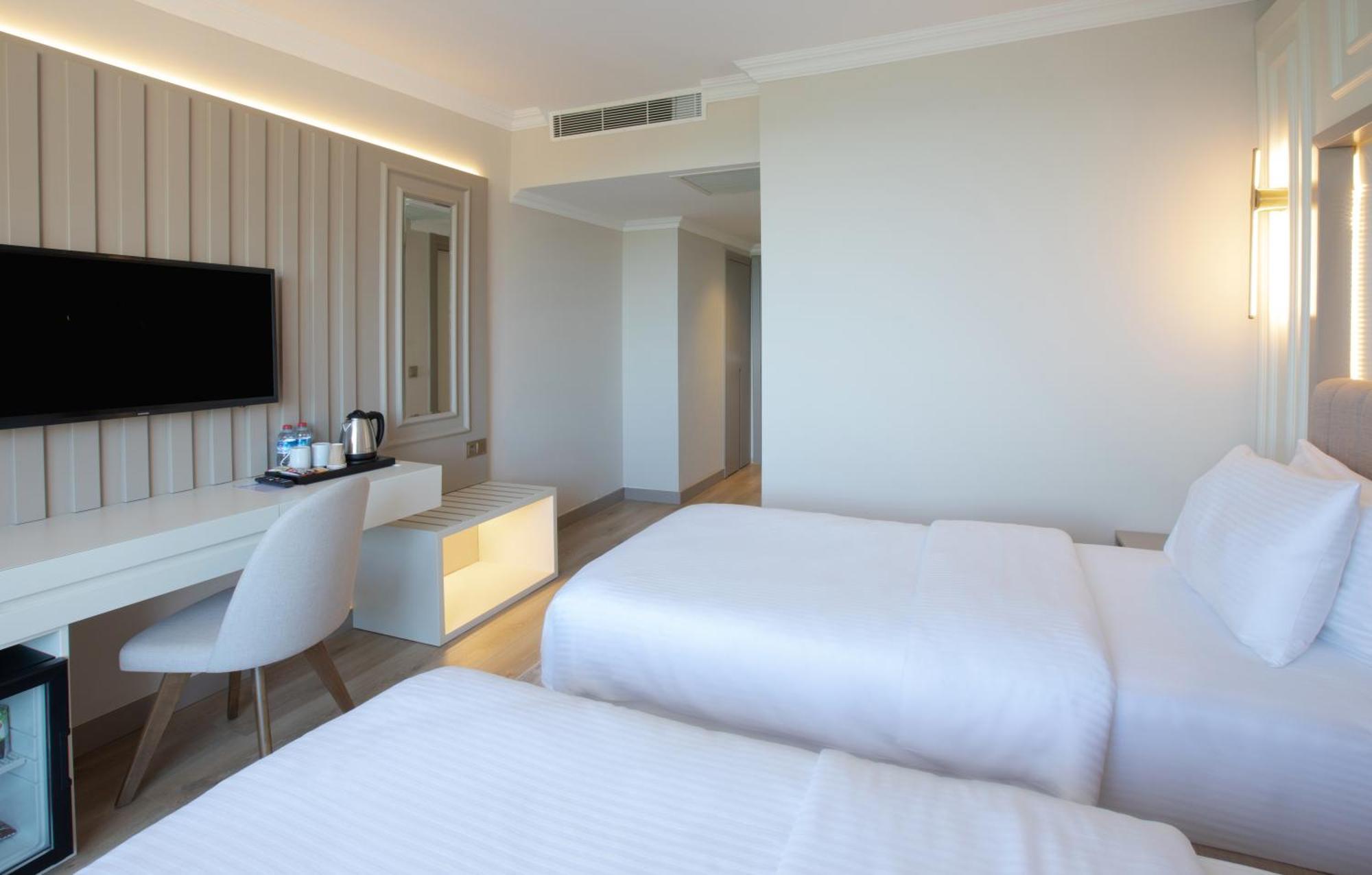 Vira Otel Suites Sinop Bagian luar foto