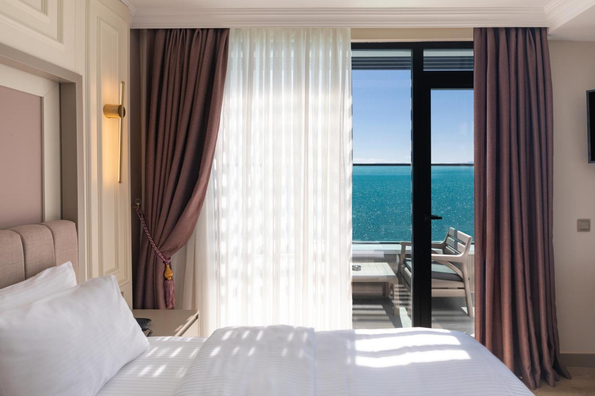 Vira Otel Suites Sinop Bagian luar foto