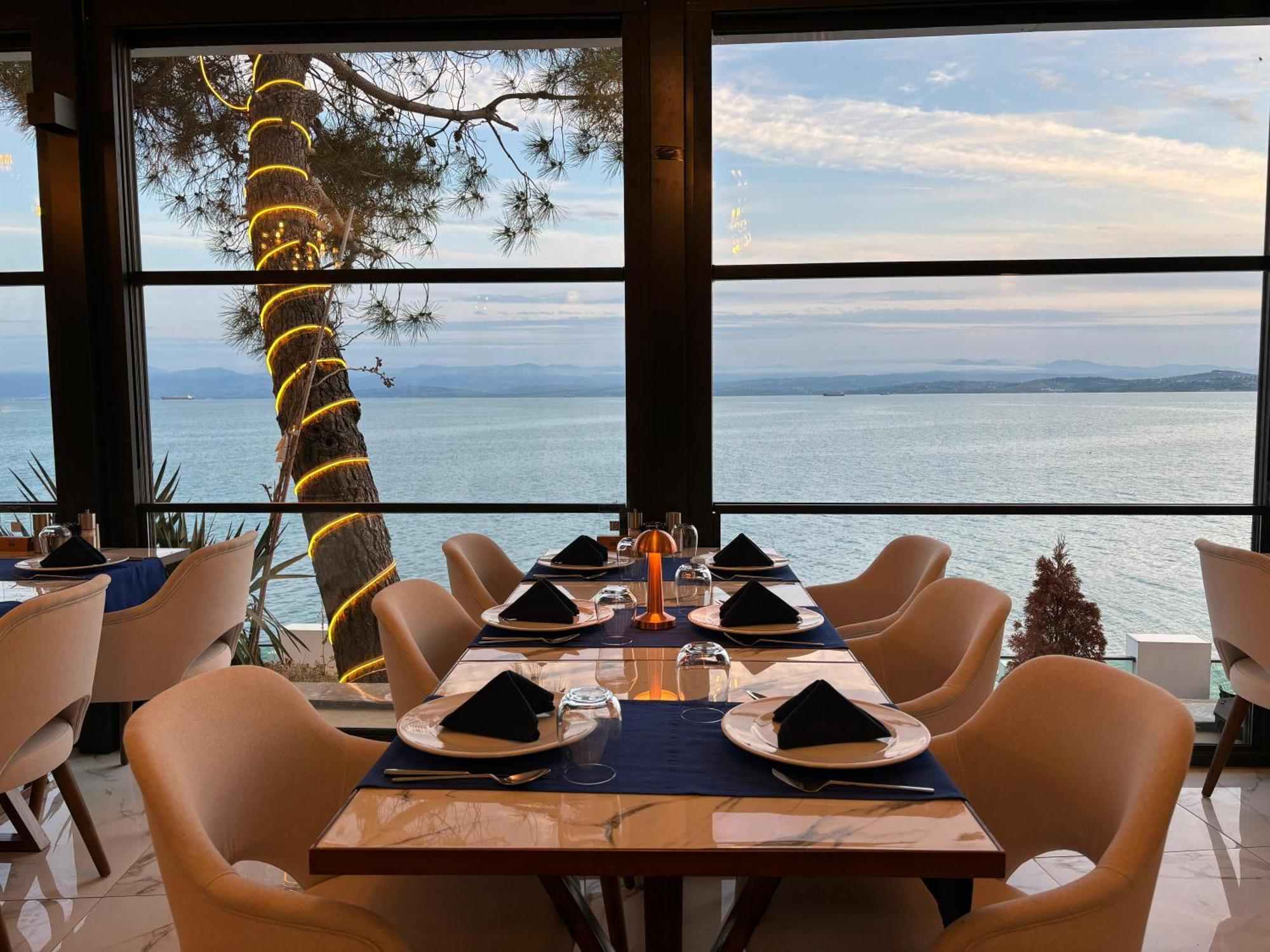 Vira Otel Suites Sinop Bagian luar foto